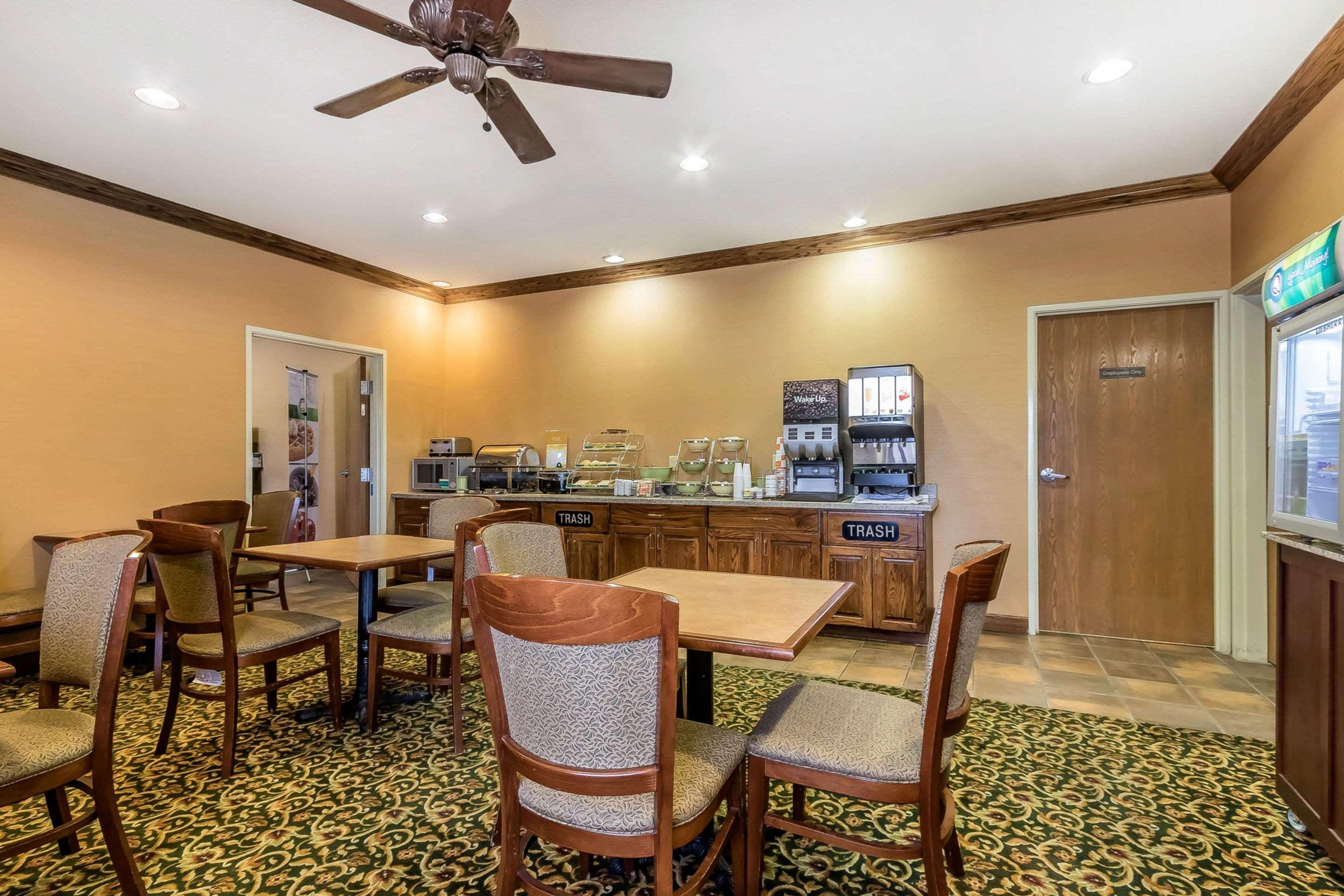 אמפוריה Comfort Inn & Suites מראה חיצוני תמונה