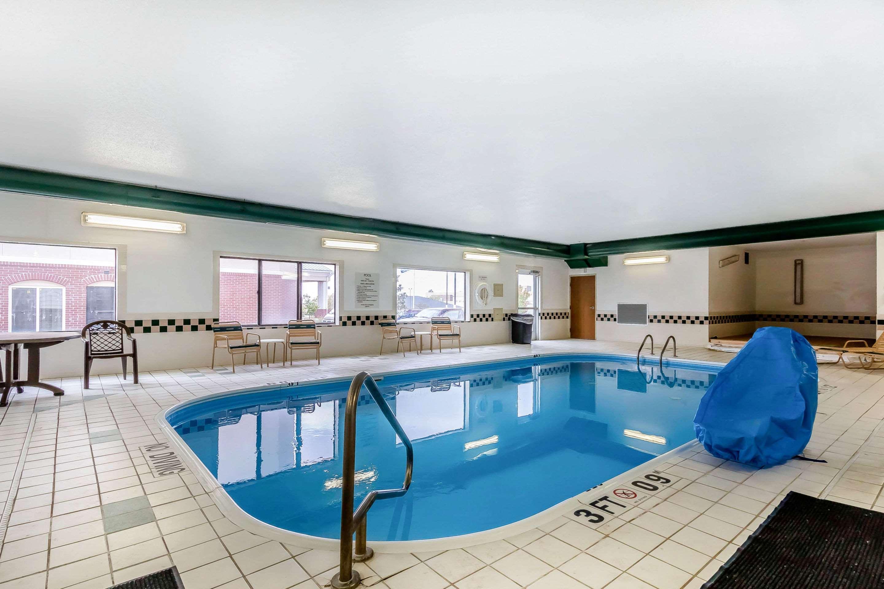 אמפוריה Comfort Inn & Suites מראה חיצוני תמונה